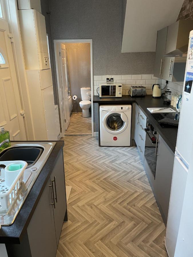 Howe - Newly Refurbished 2 Bedroom Flat Free Parking Gateshead Exterior photo