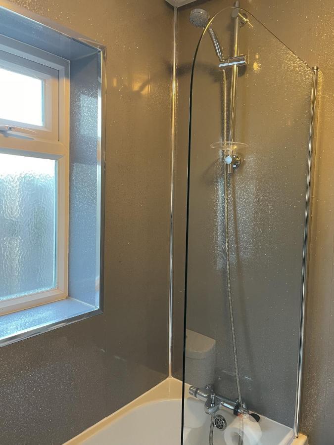 Howe - Newly Refurbished 2 Bedroom Flat Free Parking Gateshead Exterior photo